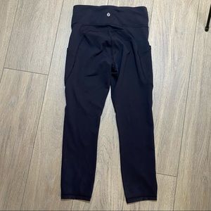 LULULEMON black Invigorate High-Rise Crop 23” 6